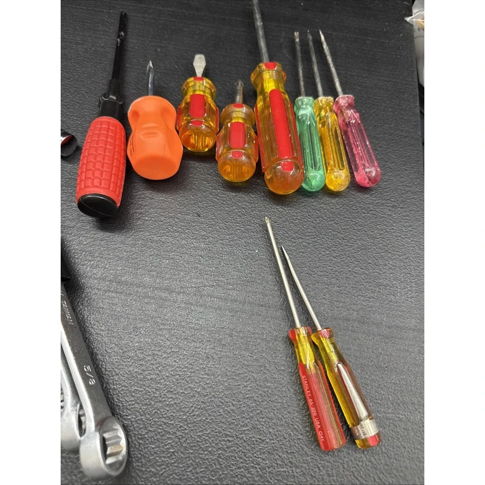 Used Tools. Mix Pieces